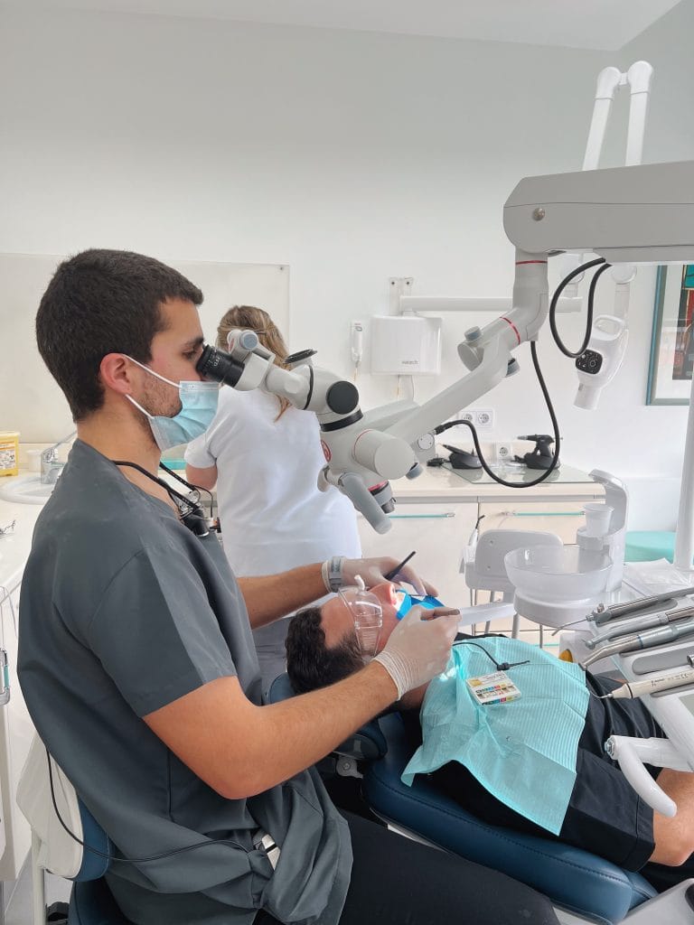 Clinique implant dentaire Porto